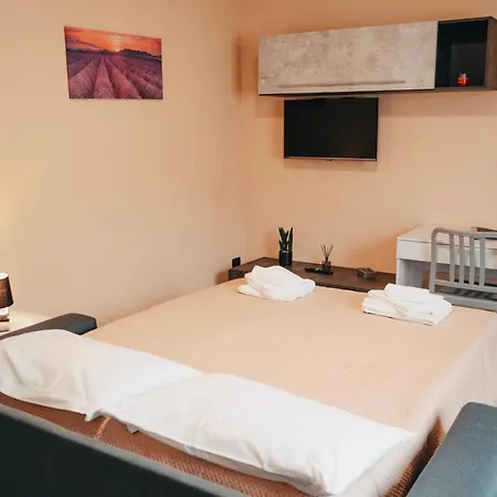 Casa Calandri - Moderni Con Free Wi-fi & Ac Apartment